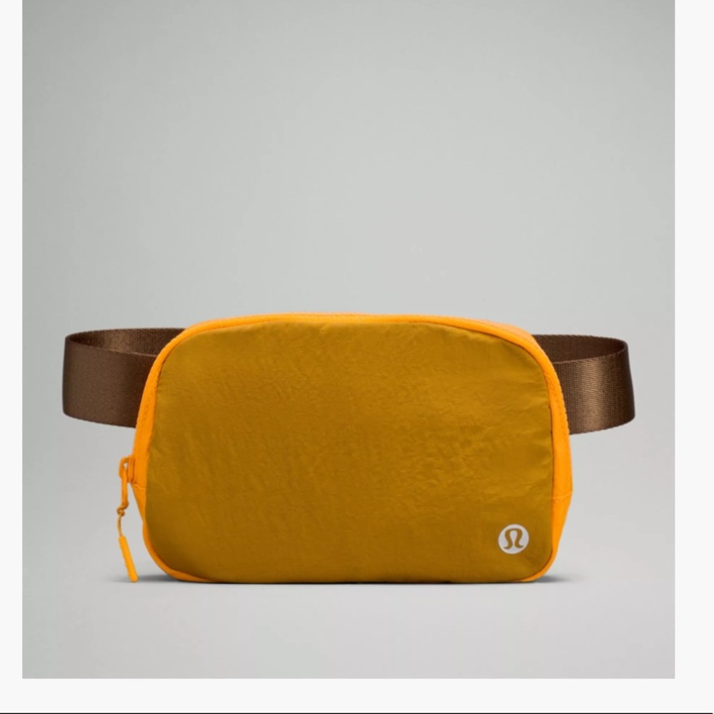 Lululemon NWT Everywhere Belt Bag Gold Spice/Clementine